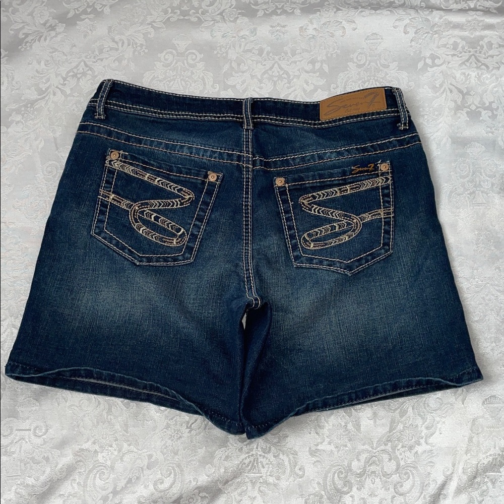 Seven7 Dark Blue Jean Shorts.  Size 8 - Picture 3 of 6